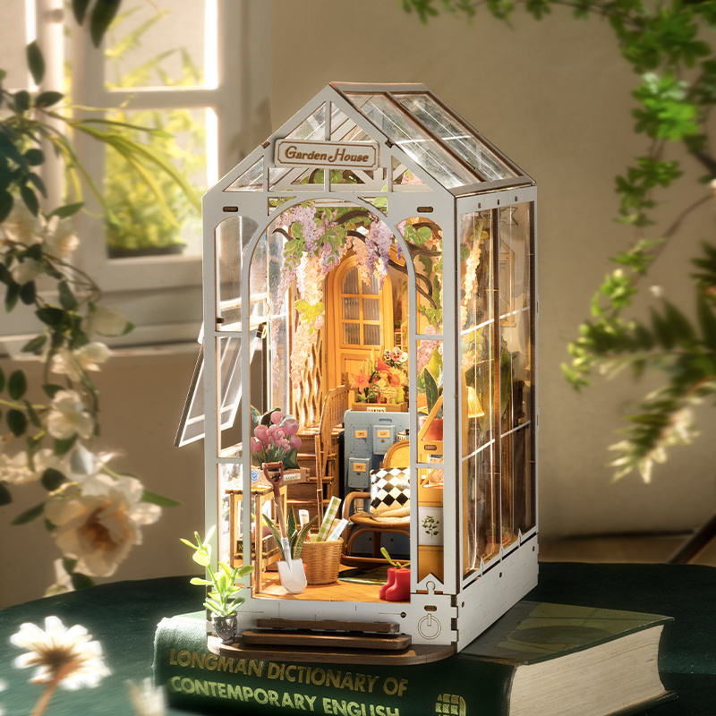 Book Nook DIY– Collection Histoires